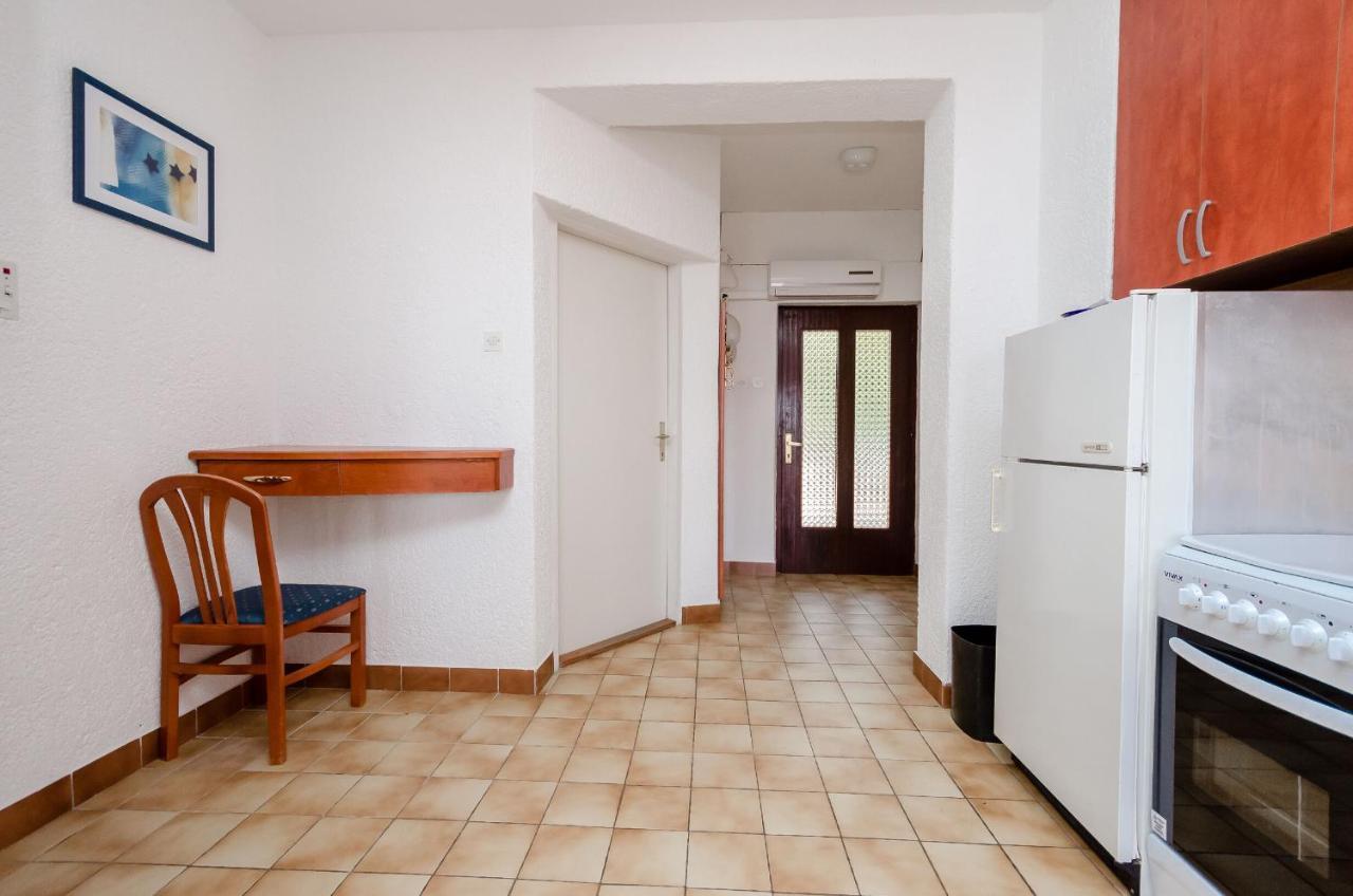 Apartments Zorka Kampor Luaran gambar