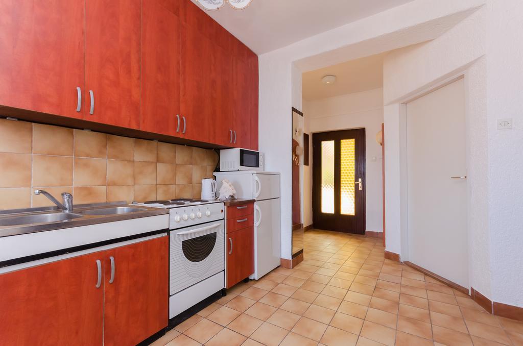 Apartments Zorka Kampor Luaran gambar